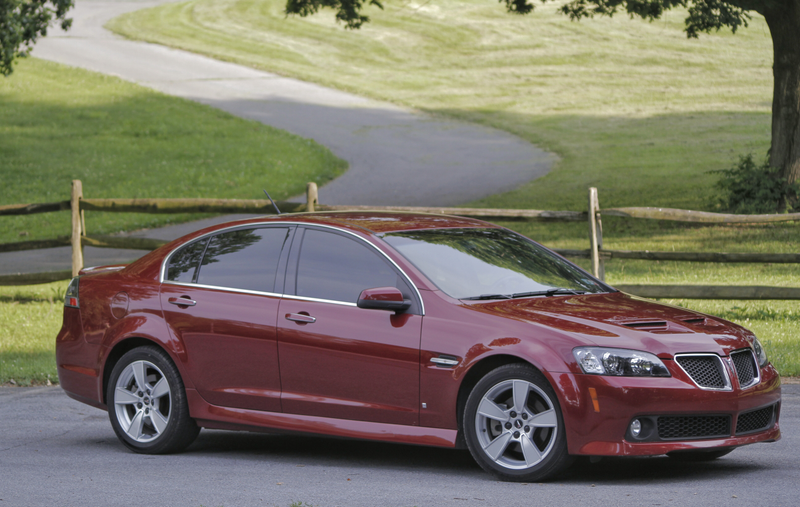 Illustration for article titled Your relatively average G8 GT wallpaper is here.